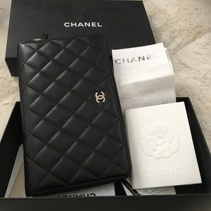 Authentic Chanel wallet Oganizer